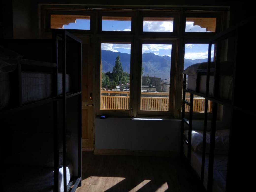Hitchhikers Hostel Ladakh Лех Экстерьер фото